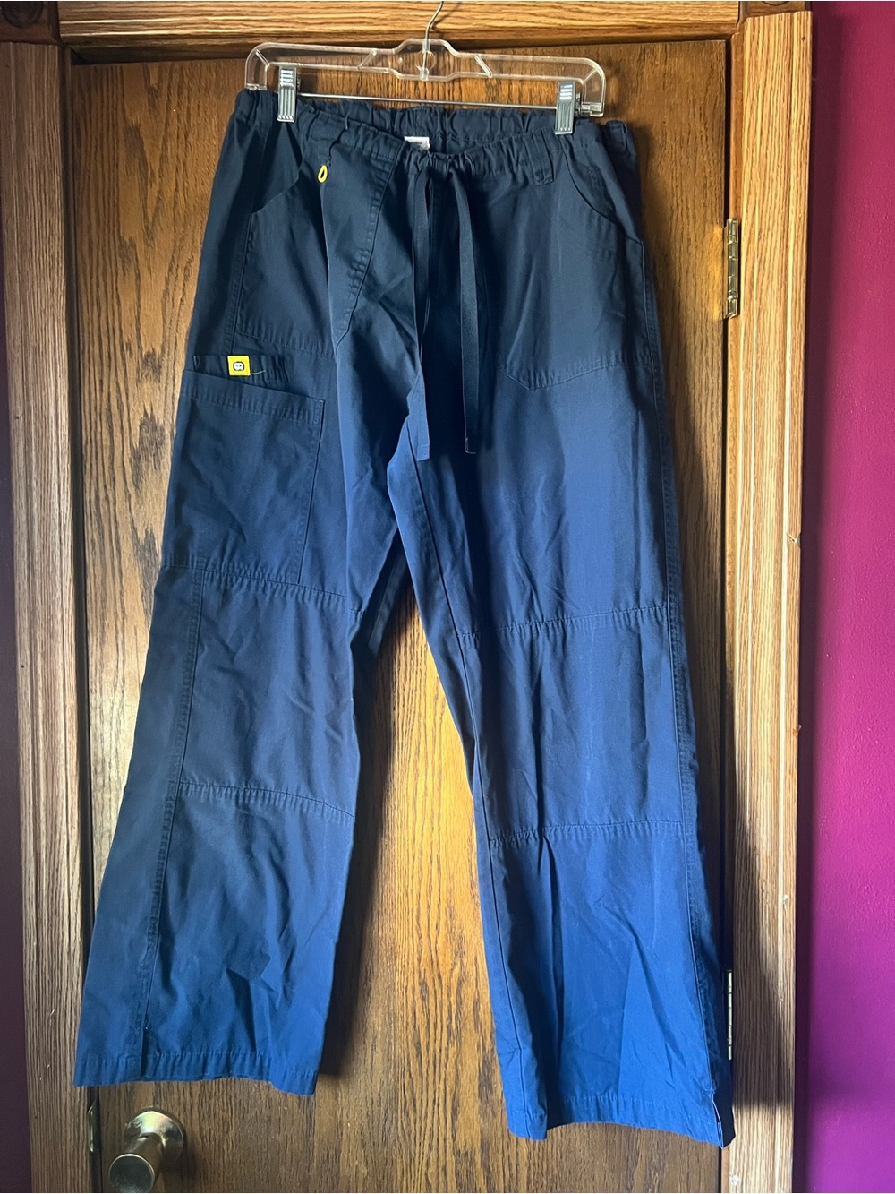 Spread good cheer size large scrub pants A20
